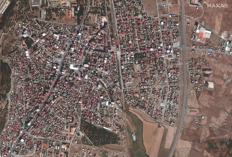 איסלחייה באזור גזיאנטפ צילום לוויין לפני ואחרי רעידת אדמה רעש טורקיה