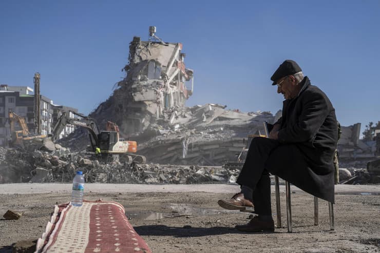 הרס ב נורדאגי באזור גזיאנטפ טורקיה רעש רעידת אדמה