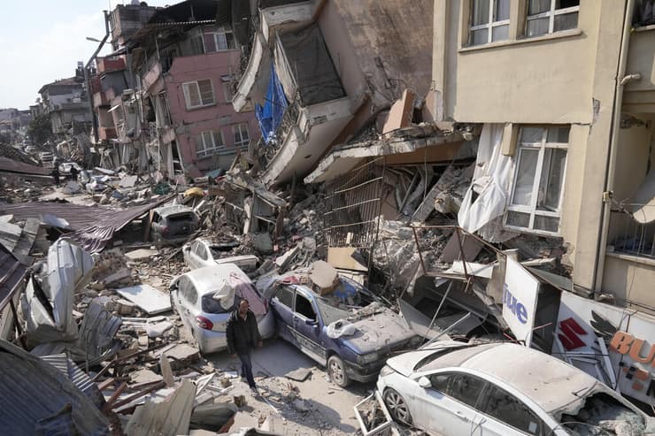 טורקיה הריסות מחוז הטאי רעידת אדמה