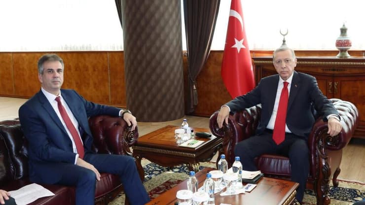 שר החוץ אלי כהן עם שר החוץ הטורקי, מבלוט צ'בושולו ונשיא טורקיה ארדואן
