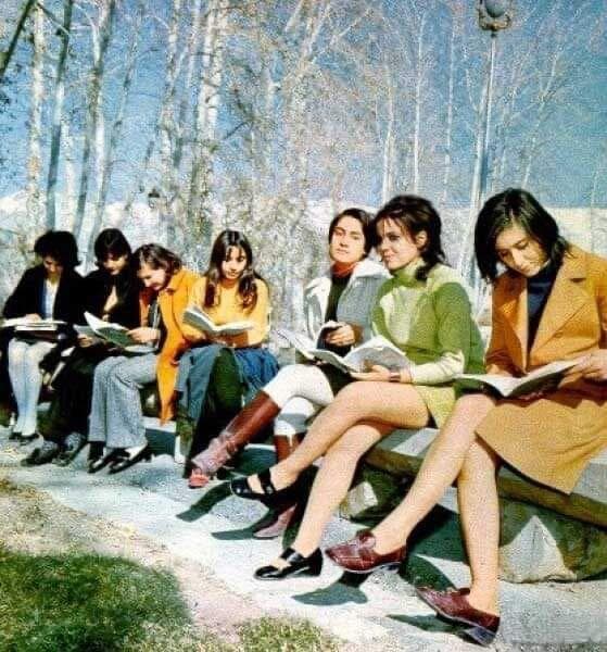 נשים באירן לפני המהפכה