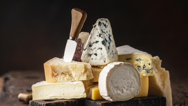גבינות איטלקיות וצרפתיות