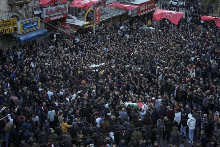 הלוויה של הרוגים פלסטינים בעקבות המבצע חילופי אש עם כוחות הביטחון ב שכם