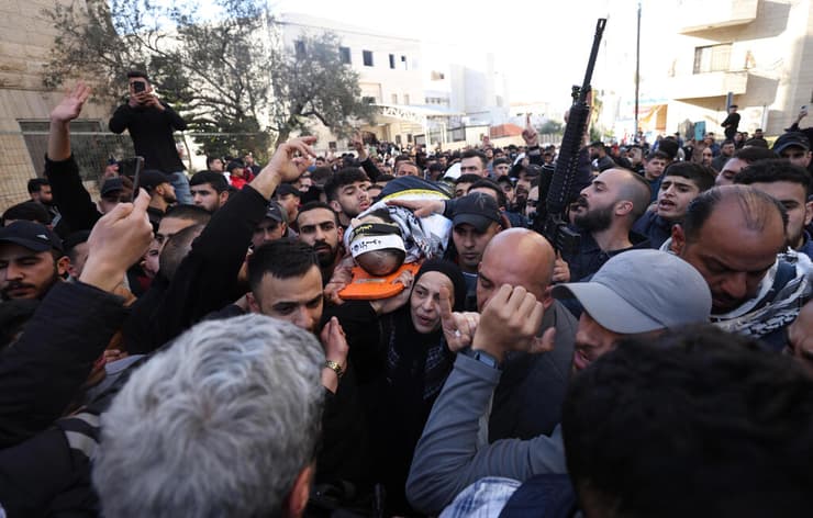 הלוויה של הרוגים פלסטינים בעקבות המבצע חילופי אש עם כוחות הביטחון ב שכם