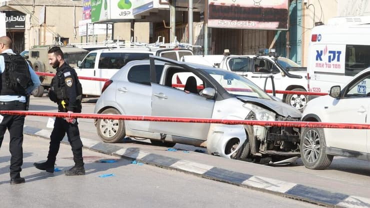 כוחות צה"ל בזירת הפיגוע במחסום חווארה  