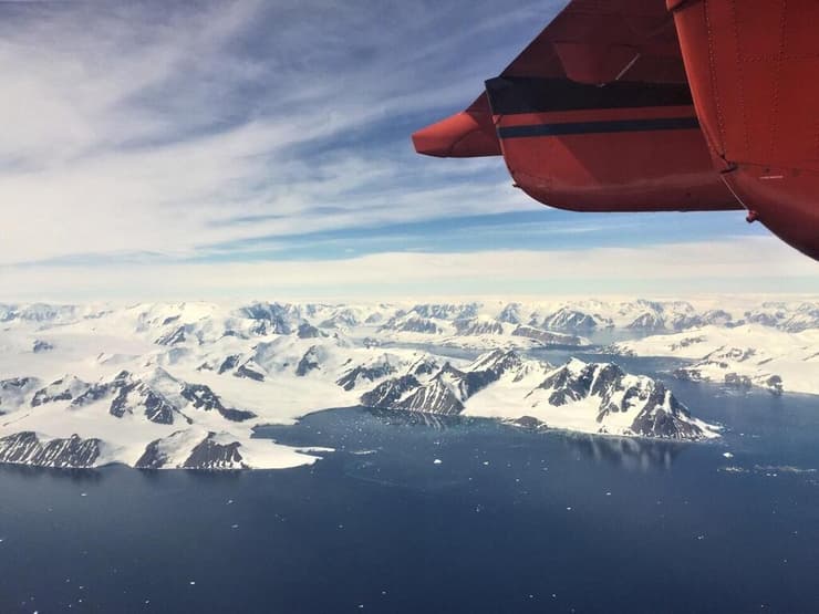 תצלומי אוויר של הקרחונים בחצי האי האנטארקטי
