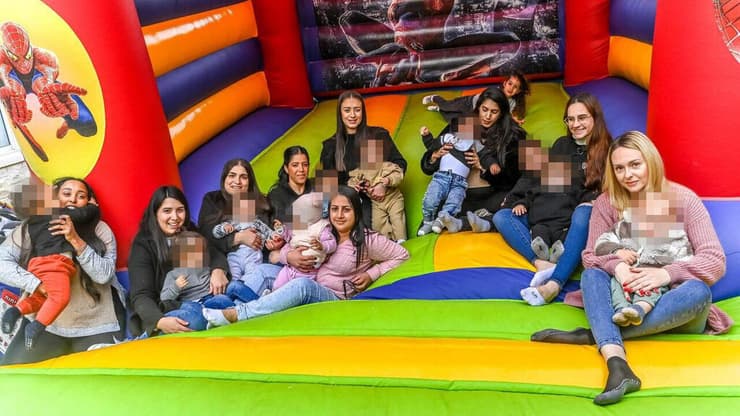 מפגש גיבוש של האימהות והילדים מהגן המתעלל בשדרות