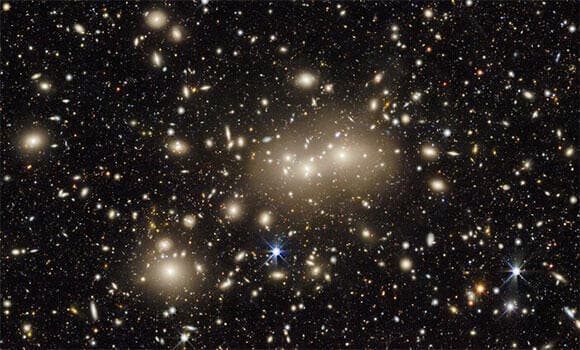 יותר ממיליארד גלקסיות. גלקסיית Abell 3158 במרכז קטע מהמפה המלאה