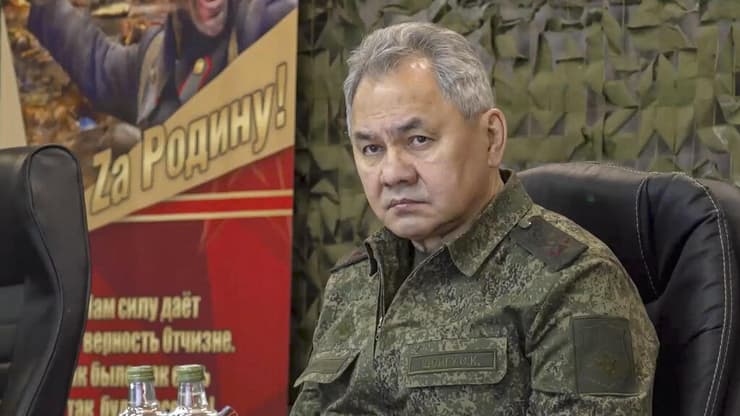 שר ההגנה של רוסיה סרגיי שויגו נפגש עם חיילים רוסים ב אוקראינה