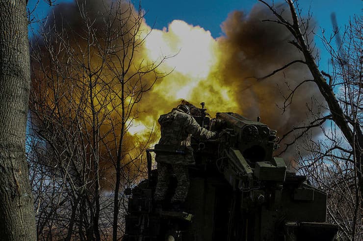 צבא אוקראינה יורה ב מחוז דונייצק