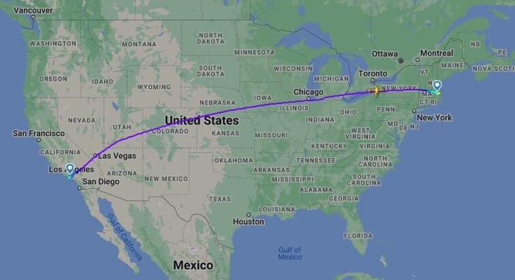 מסלול טיסה של יונייטד אירליינס שבה נוסע ניסה לדקור ב ארה"ב