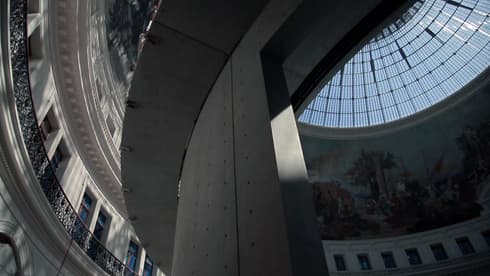 בטון יפני במוזיאון צרפתי: "האדריכל והמיליונר"