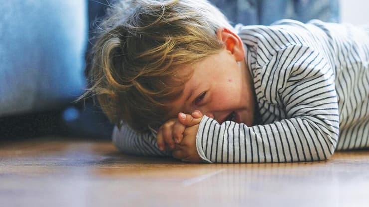 ילד בהתקף בכי, צילום המחשה