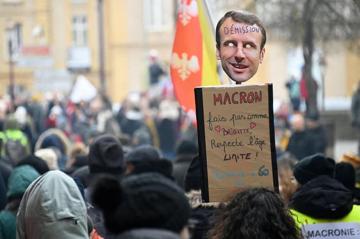 צרפת מחאה נגד רפורמה פנסיה של עמנואל מקרון מץ