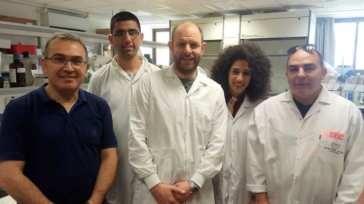קבוצת המחקר - ד״ר אריק בן דוד, אינג׳ מריאנה חביבי, ד״ר אנדי בווק, אינג׳ אליאס חדד ופרופ׳ עיסאם סבאח