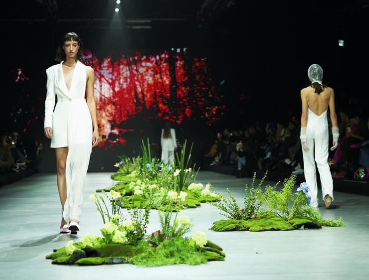 התצוגה של אריאל טולדנו בשבוע האופנה קורנית תל אביב 2023