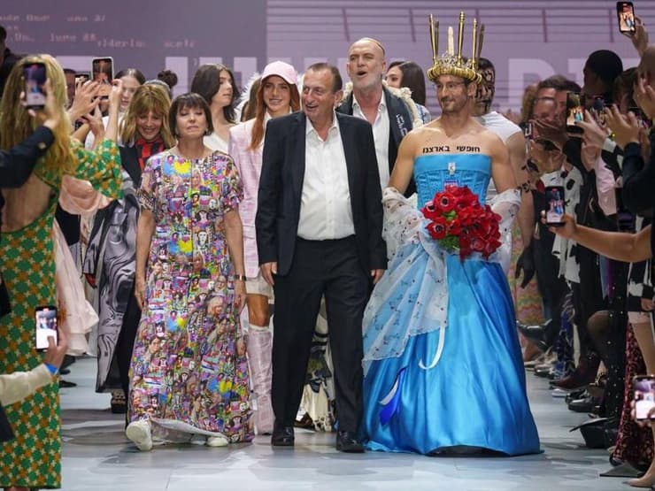עברי לידר, רון חולדאי וזהבה גלאון על המסלול בערב הפתיחה של שבוע האופנה קורנית תל אביב 2023
