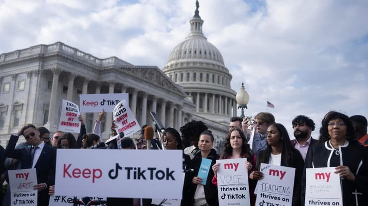 הפגנה נגד חסימת טיקטוק בוושינגטון