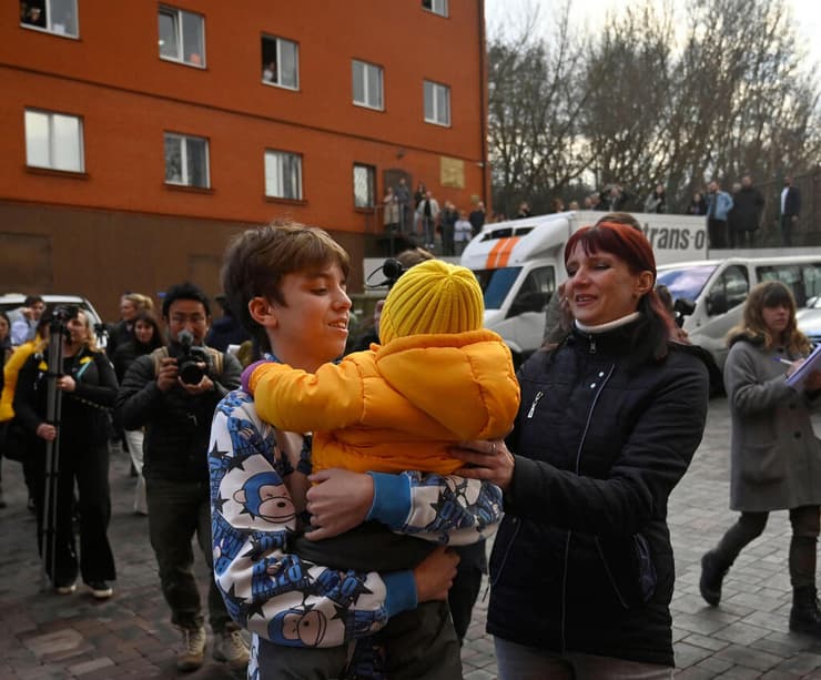 ילדים שגורשו ל רוסיה הוחזרו ל אוקראינה