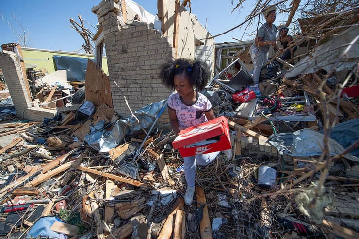 ארה"ב מיסיסיפי רולינג פורק תמונות הרס אחרי טורנדו