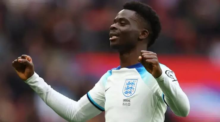 בוקאיו סאקה חוגג