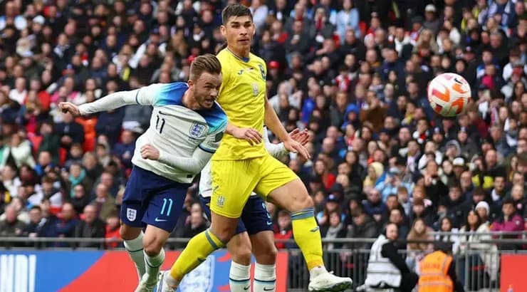 ג'יימס מאדיסון נוגח