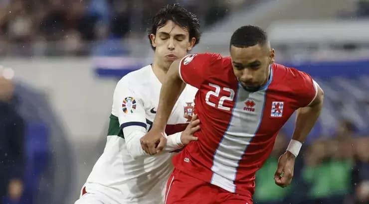 ז'ואאו פליקס לוחץ (רויטרס) ז'ואאו פליקס לוחץ