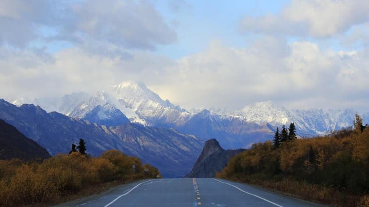 בדרך לואלדז, הכבישים המרהיבים באלסקה	