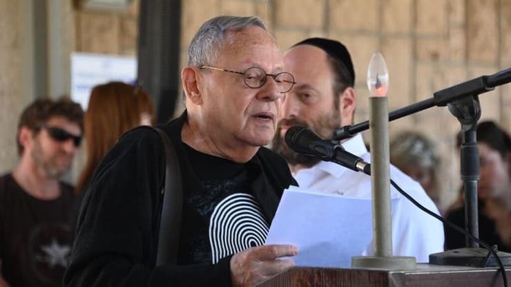 פרופ' מנחם פרי, מתוך הלוויתו של מאיר ויזלטיר