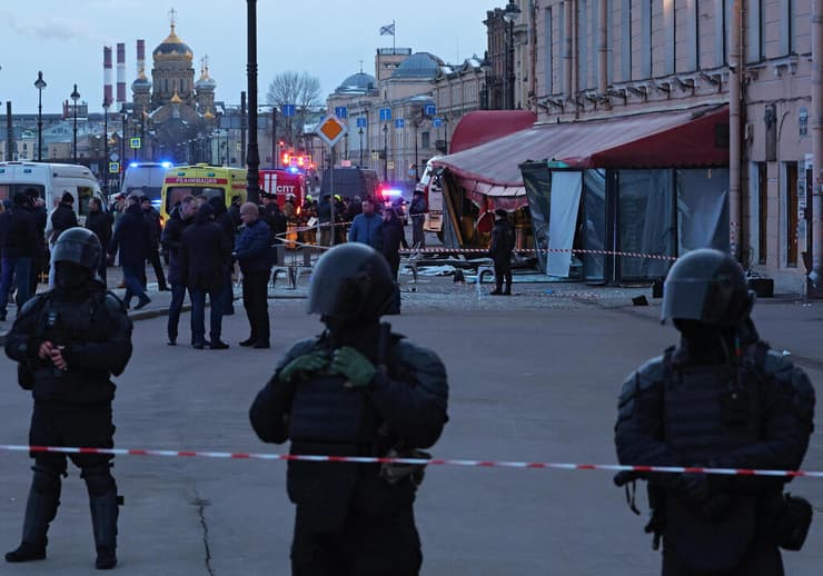 רוסיה סנט פטרסבורג פטרבורג בית קפה פיצוץ חיסול בלוגר צבאי ולדלן טטרסקי