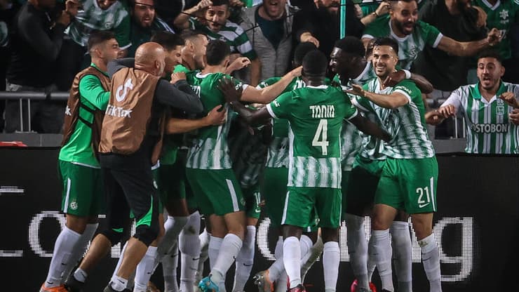 עבדולאי סק חוגג