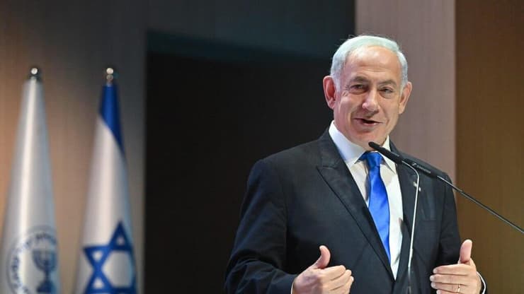 ראש הממשלה בנימין נתניהו וראש המוסד דוד ברנע בטקס