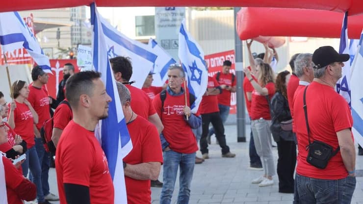 "הקו האדום שלי" נגד המהפכה המשפטית בתל אביב