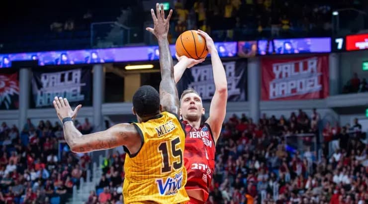 מארקס מייריס