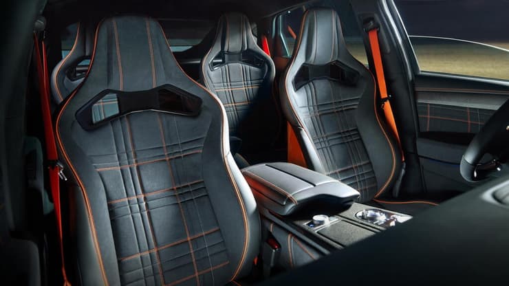 ג'נסיס G80 קופה