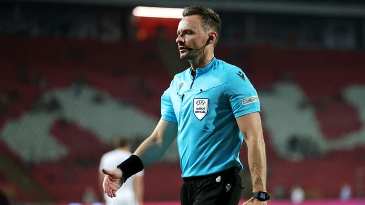 תקרית חריגה. ראצ'קובסקי (צילום: Srdjan Stevanovic/Getty Images) פאבל ראצ'קובסקי