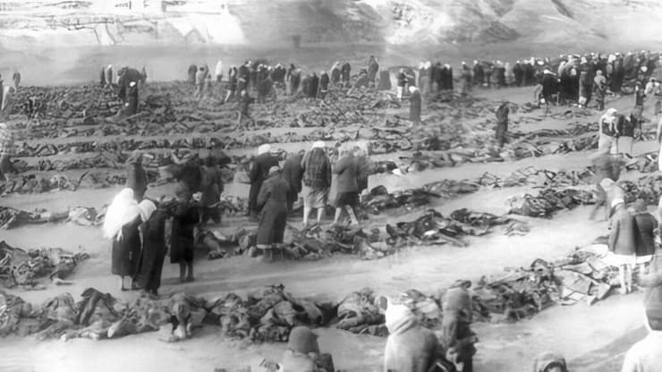 זיהוי גופות קורבנות האקציה בבאחמוט אוקראינה שואה השואה מלחמת העולם השנייה