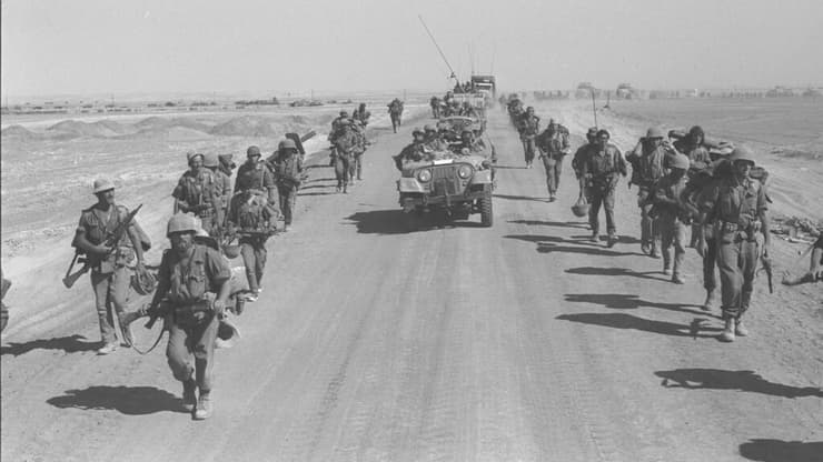 צנחנים ישראלים לאורך תעלת סואץ, 1973