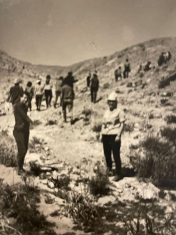 טיול במכתש רמון, 1969