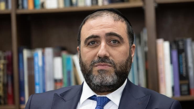 משה ארבל שר הפנים ושר הבריאות 