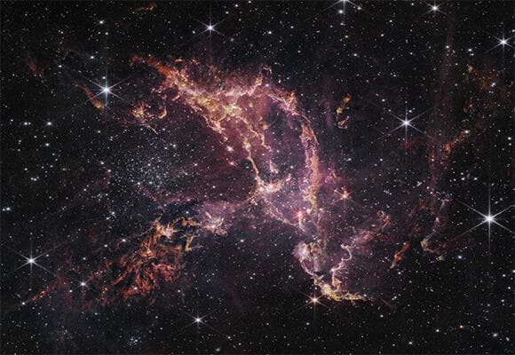 החלל הוא מקום מורכב יותר ממה שאנו מבינים. צילום של טלסקופ ג'יימס וב של אזור NGC 346 בענן המגלני הקטן, שם נוצרים כוכבי לכת במקומות שהחוקרים לא ציפו לכך |  מקור: NASA, ESA, CSA, O. Jones (UK ATC), G. De Marchi (ESTEC), and M. Meixner (USRA)