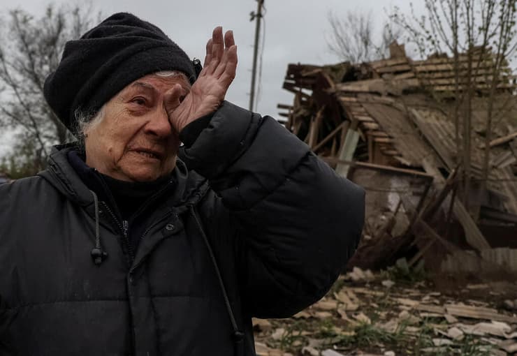 אוקראינה פבלוהרד תושבת ליובוב ביתה נפגע מתקפת טילים של רוסיה