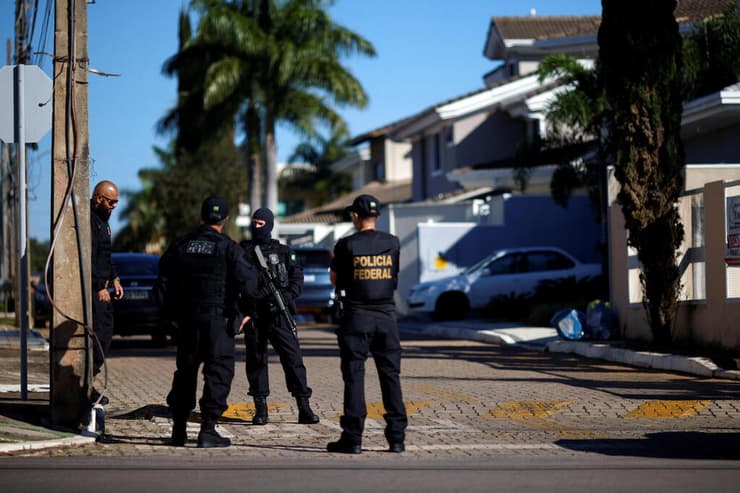 ברזיל ברזיליה פשיטה על ביתו של ז'איר בולסונרו