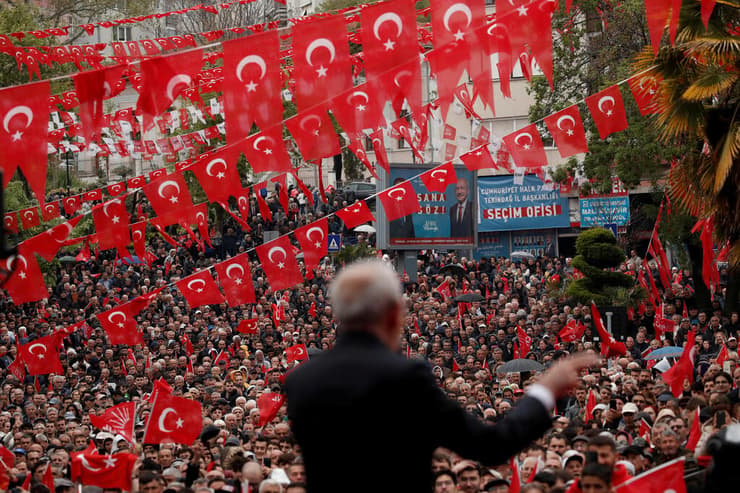 עצרת בחירות של מנהיג האופוזיציה טורקיה כמאל קיליצ'דראולו  ב טקירדא 27 באפריל