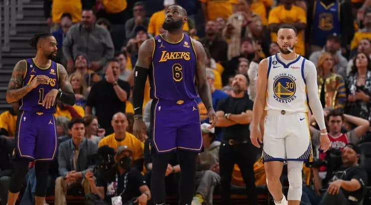 1:1 בסדרה המרתקת. סטף קרי ולברון ג'יימס