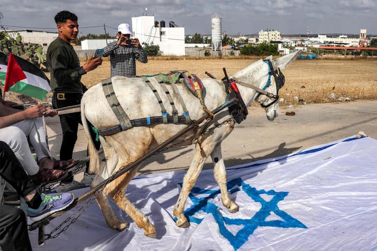 הפגנת תמיכה בירושלים בגבול המזרחי בין רצועת עזה לישראל