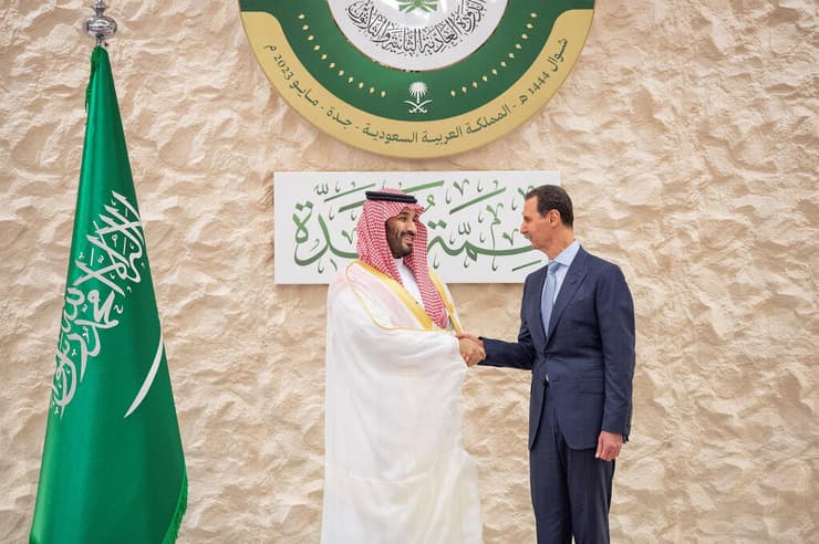 נשיא סוריה בשאר אסד עם יורש העצר מוחמד בן סלמאן ב פסגת הליגה הערבית ב ג'דה סעודיה
