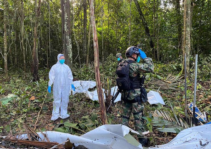 קולומביה חיפוש 4 ילדים נעדרים ב אמזונס אחרי התרסקות מטוס קל
