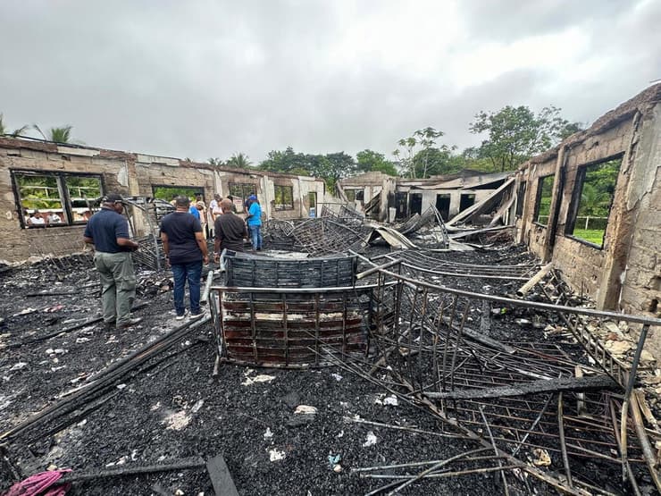 גיאנה דרום אמריקה אסון ה שריפה ב מעונות 19 נהרגו