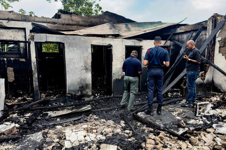 גיאנה דרום אמריקה אסון ה שריפה ב מעונות 19 נהרגו